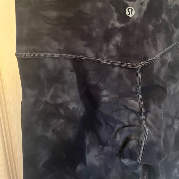 Lululemon Align Shorts - Picture 2 of 3
